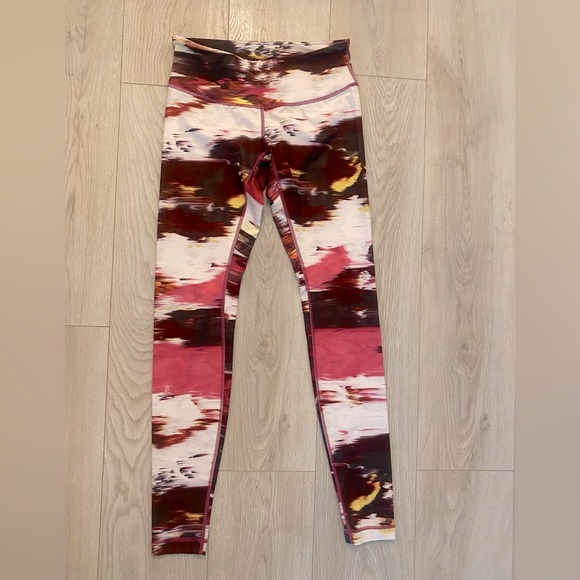 Lululemon leggings- multicolour, size 6 - Picture 1 of 4